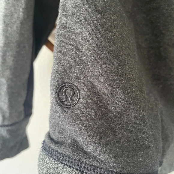 Lululemon Heathered Black Gray Revival Pullover Hoodie Size Medium - Picture 7 of 8